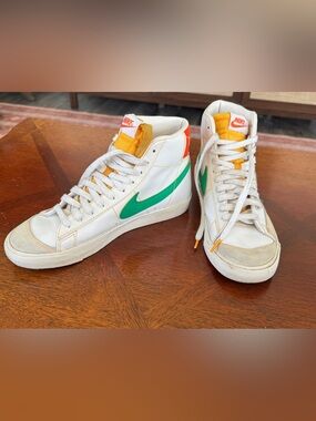 Vintage Blazer Mid 77’ Nike White High-Tops